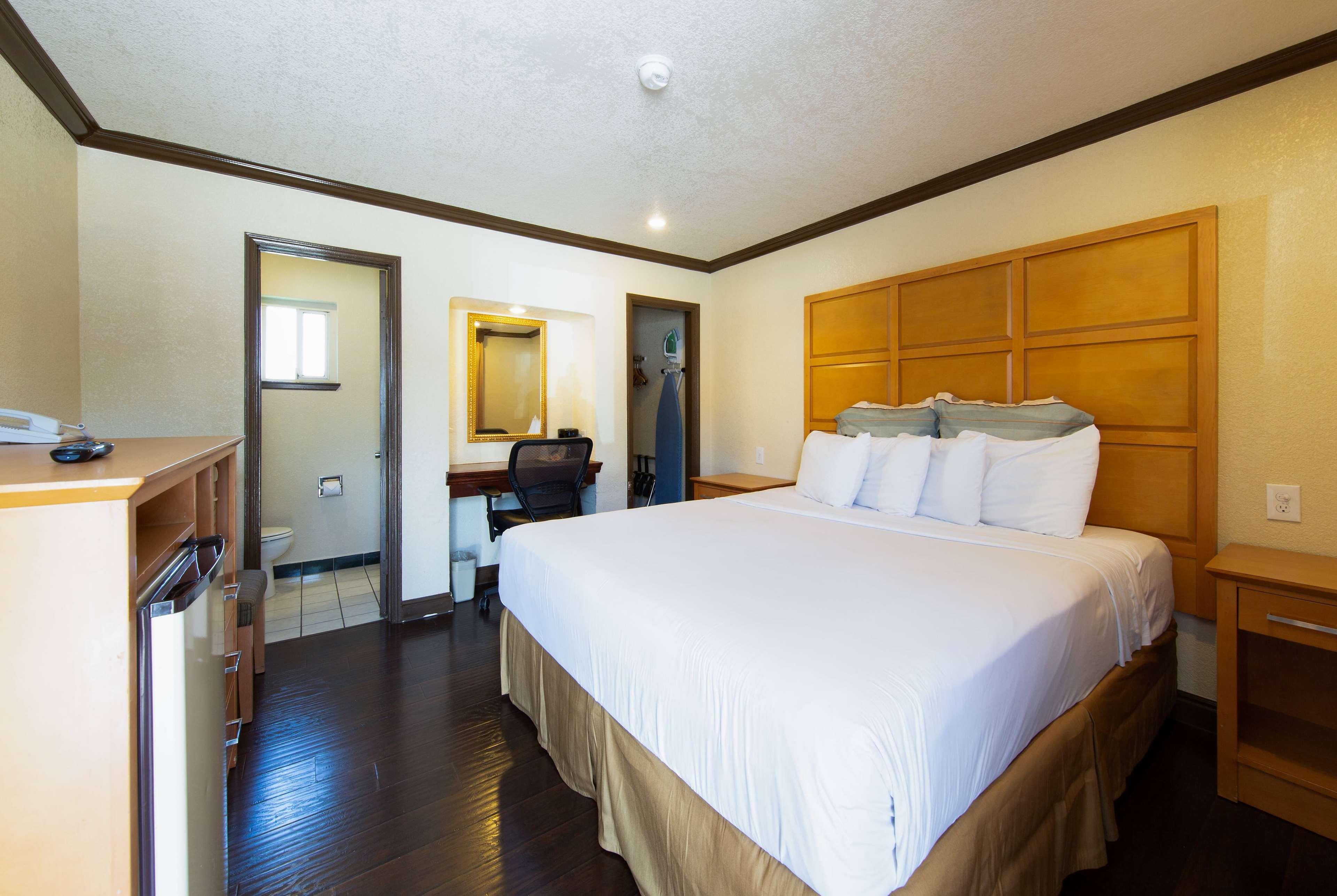 Yosemite Parkway Hotel Merced Exterior foto