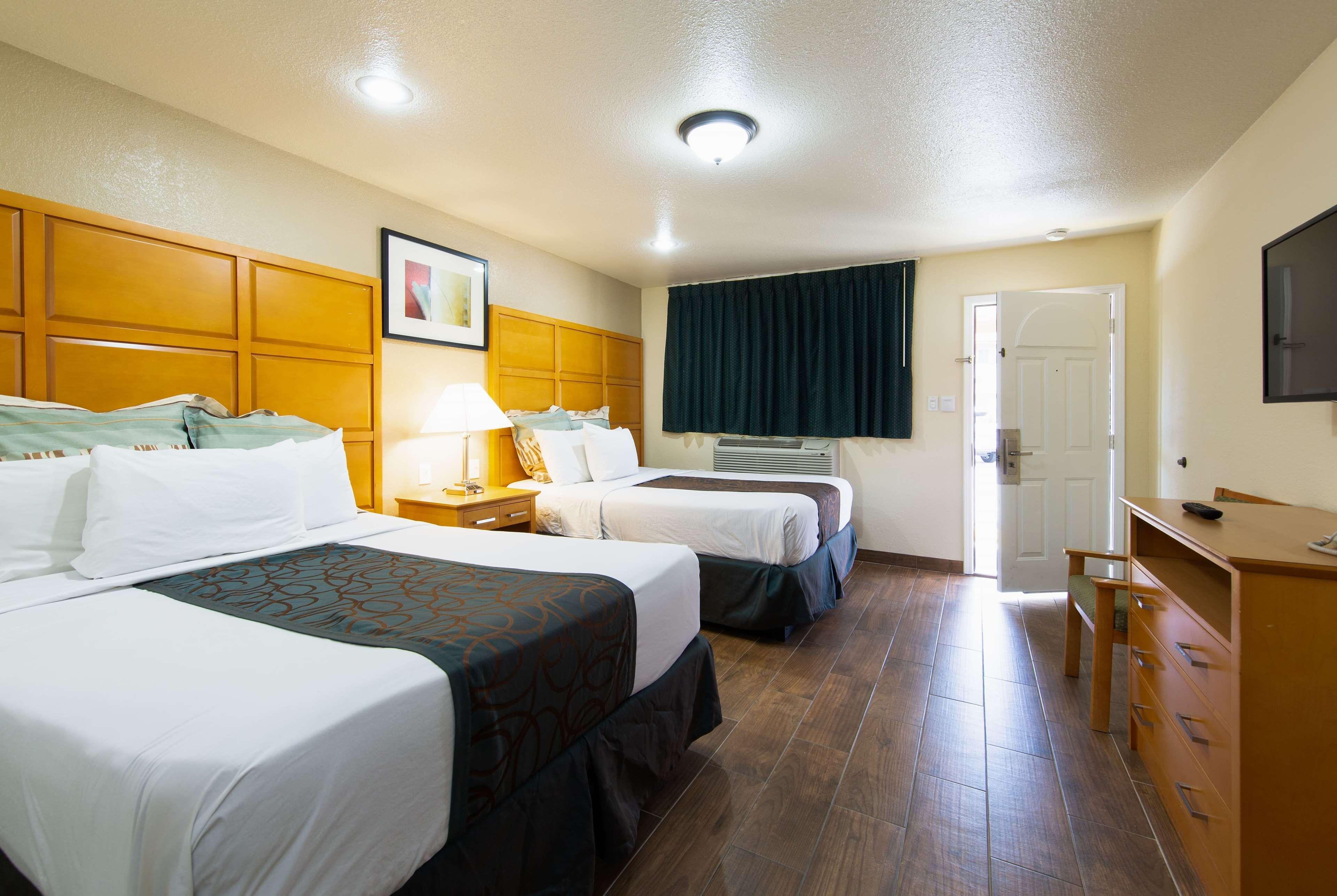 Yosemite Parkway Hotel Merced Exterior foto
